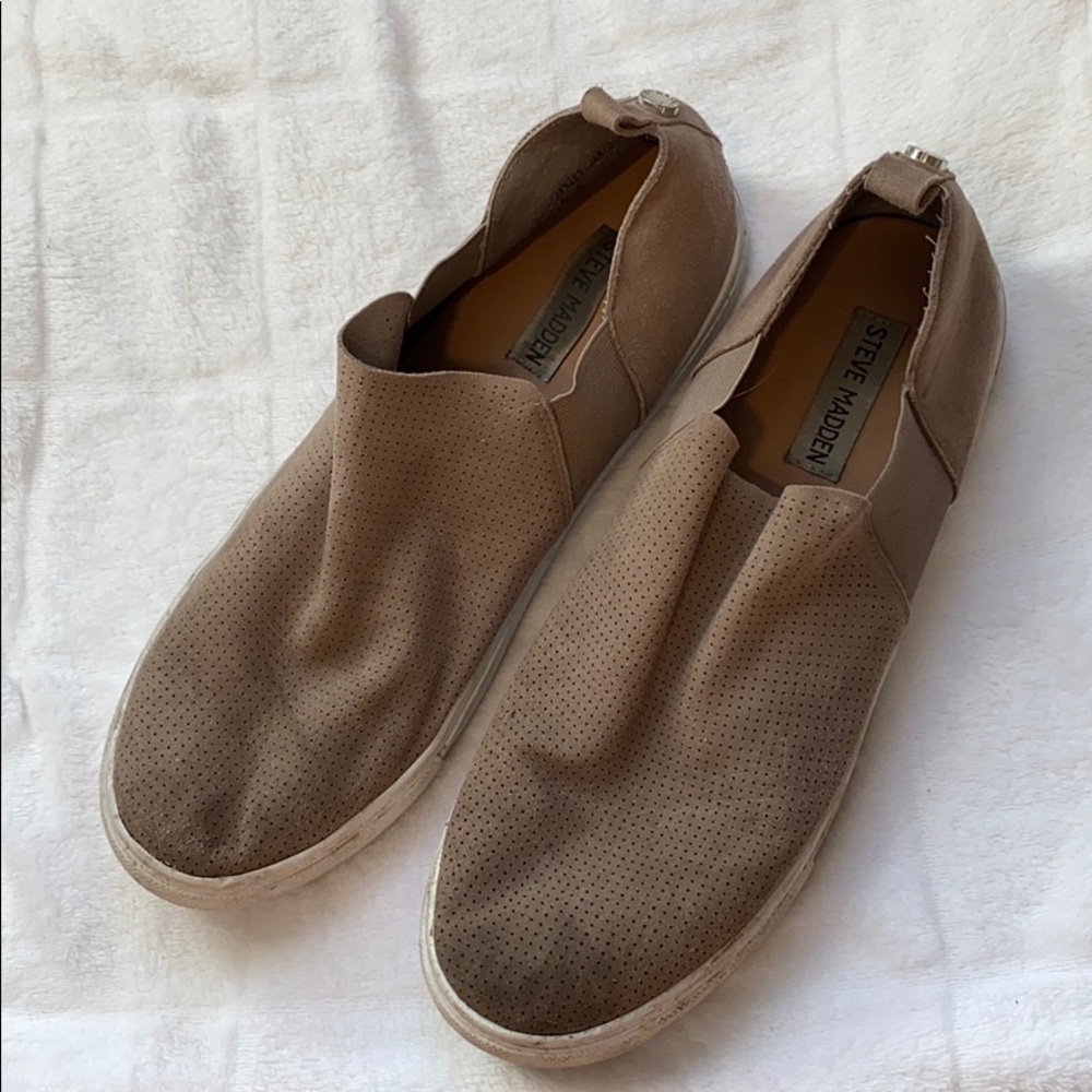 Steve Madden slip on